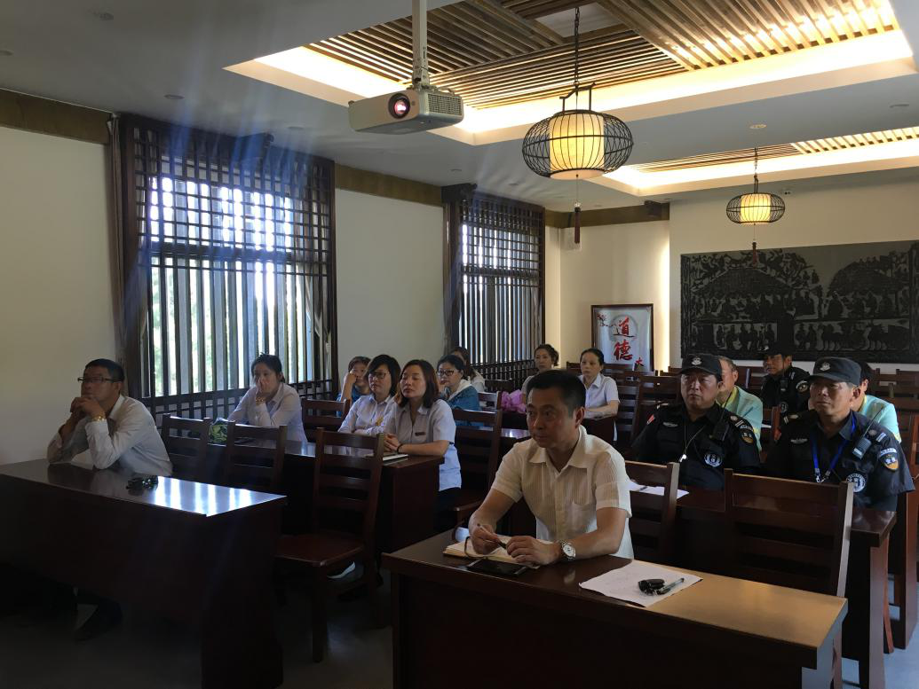 唐子城景区组织观看安全生产警示教育片2.png