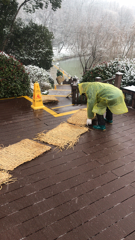 2019.01.09蜀冈唐子城风景区管理处全力做好抗雪防冻工作2_副本.png